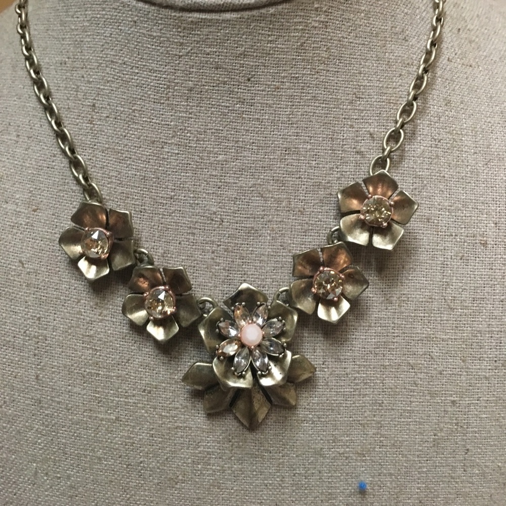 Vintage Chloe and Isabel